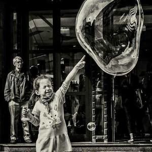 Meet your Posher, Monia